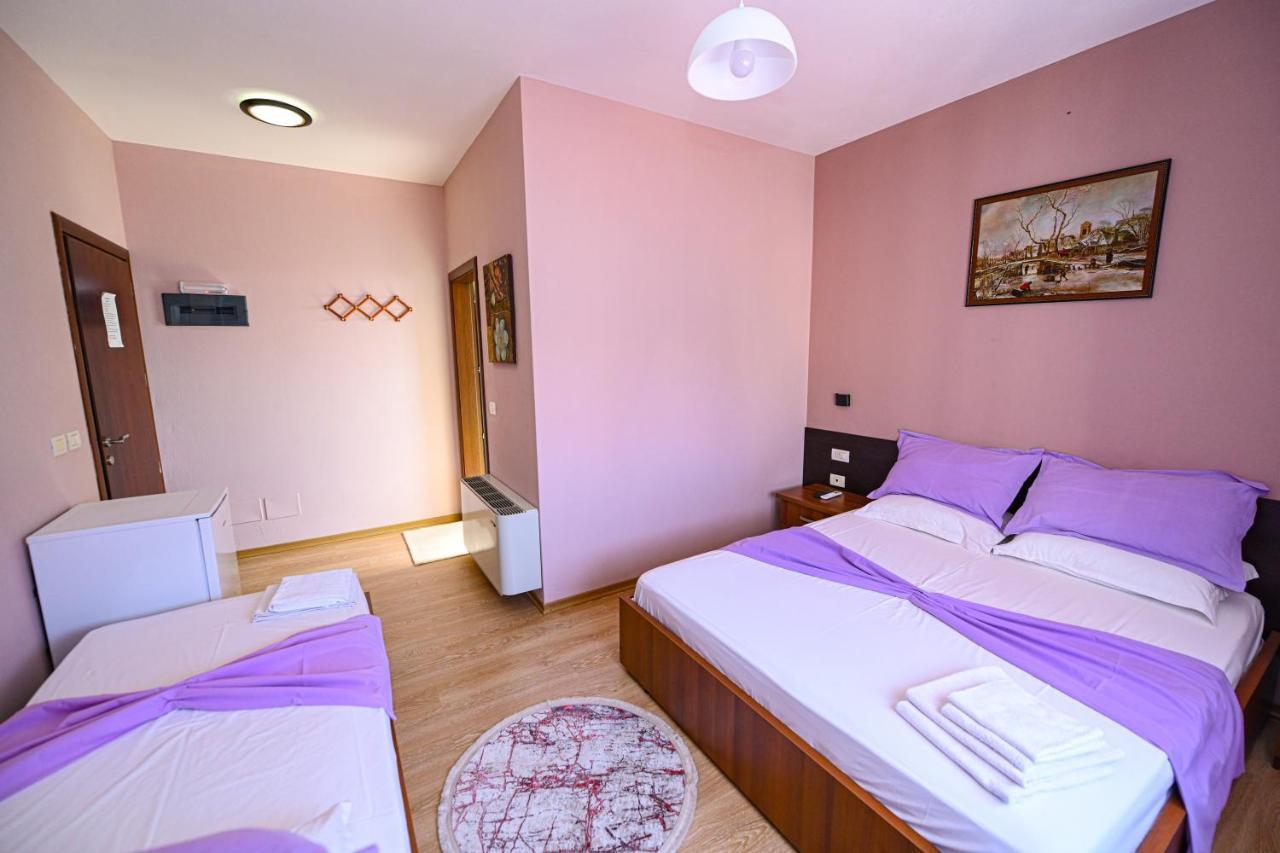 Hotel Epoka Шкодер Экстерьер фото